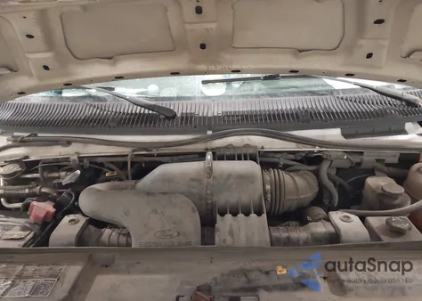 2010 Ford E-350 Super Duty Xlt from USA, damaged, VIN 1FBSS3BL5ADA64903